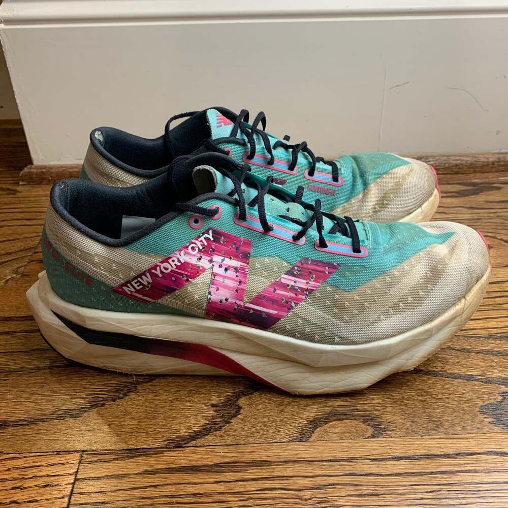 New Balance FuelCell SuperComp 11  NYC Running Shoes (Hole)